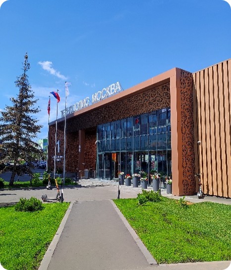 Фотография входа в корпус 5